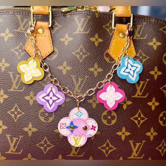 Hand Crafted Handbags - 💝💝💝 Multicolor Murakami Vivienne Keychain Bag Charm/Bracelet multicolor